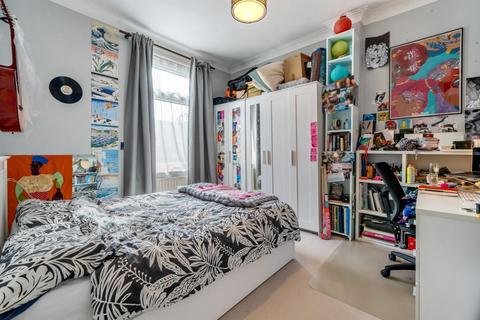 18 Durban Road, Beckenham, BR3 4EZ