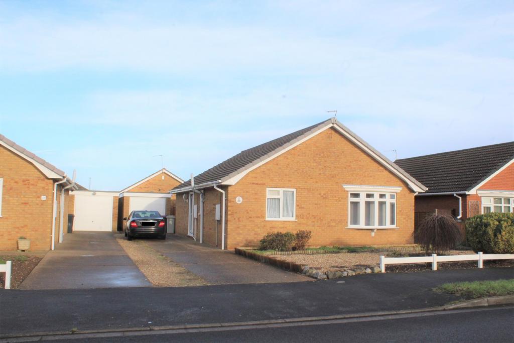 Beacon Park Drive, Skegness PE25 2 bed detached bungalow for sale £