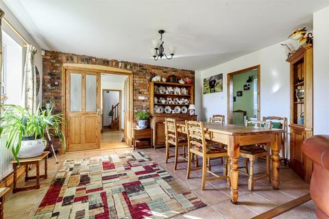 Sundial House Mill Lane, Burgh Le Marsh, Skegness, PE24 5BU
