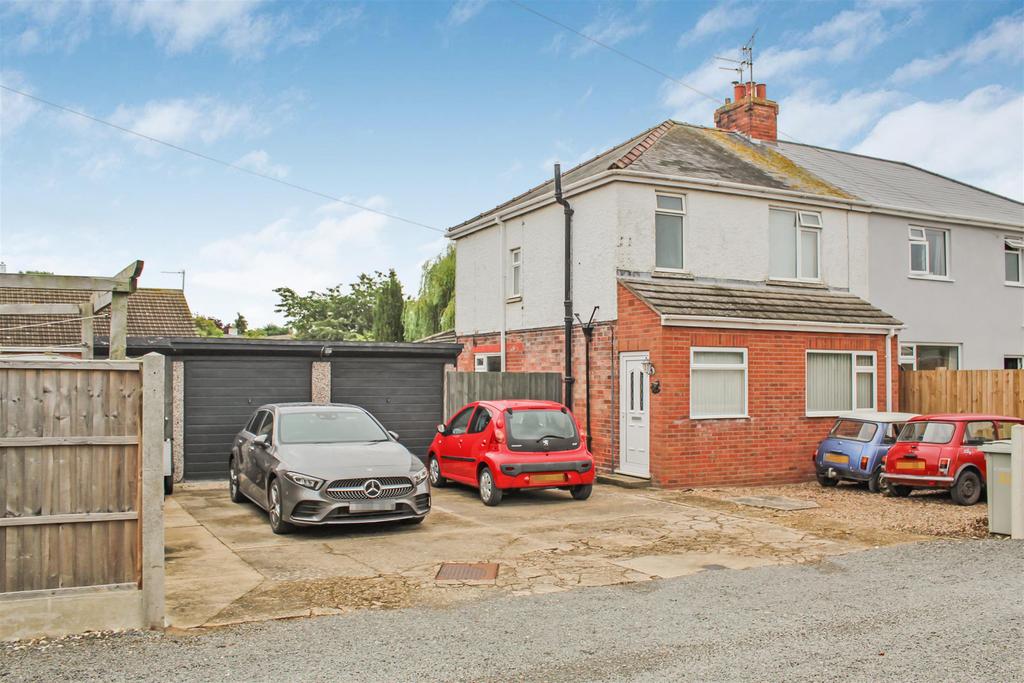 Storeys Lane, Burgh Le Marsh PE24 3 bed semidetached house for sale