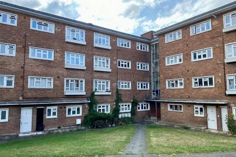 2 bedroom flat for sale, Mead Court, Buck Lane, London, NW9