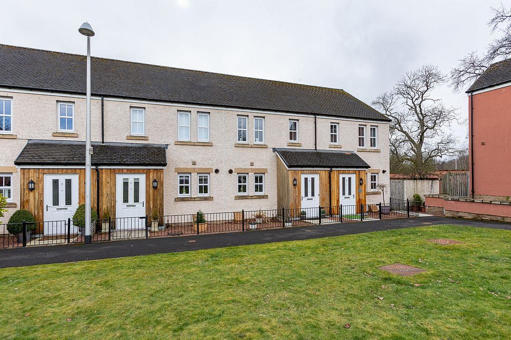 6 Redpath Crescent, Galashiels TD1 2QG 2 bed terraced house £145,000