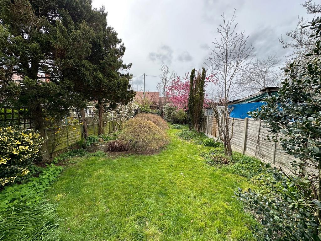 Northfield Road, Hinckley, Leicestershire, LE10 2 bed semidetached