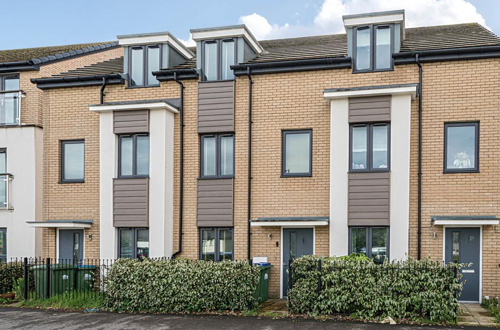 Romsey Road, Maybush, Southampton, Hampshire, SO16 3 bed terraced house