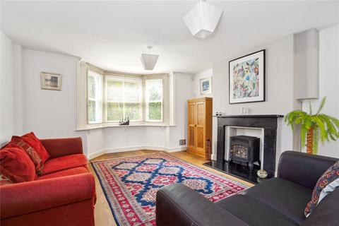 15 Chinnor Road, Thame, OX9 3LW