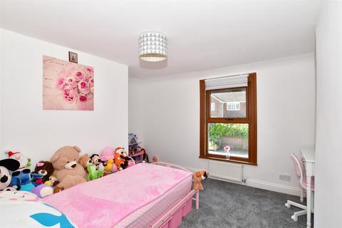 2 bedroom end of terrace house for sale - London Road, Teynham, Sittingbourne, Kent
