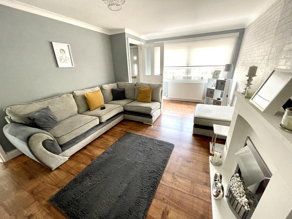 Bothwell Place, Coatbridge ML5 3 bed terraced house £112,000