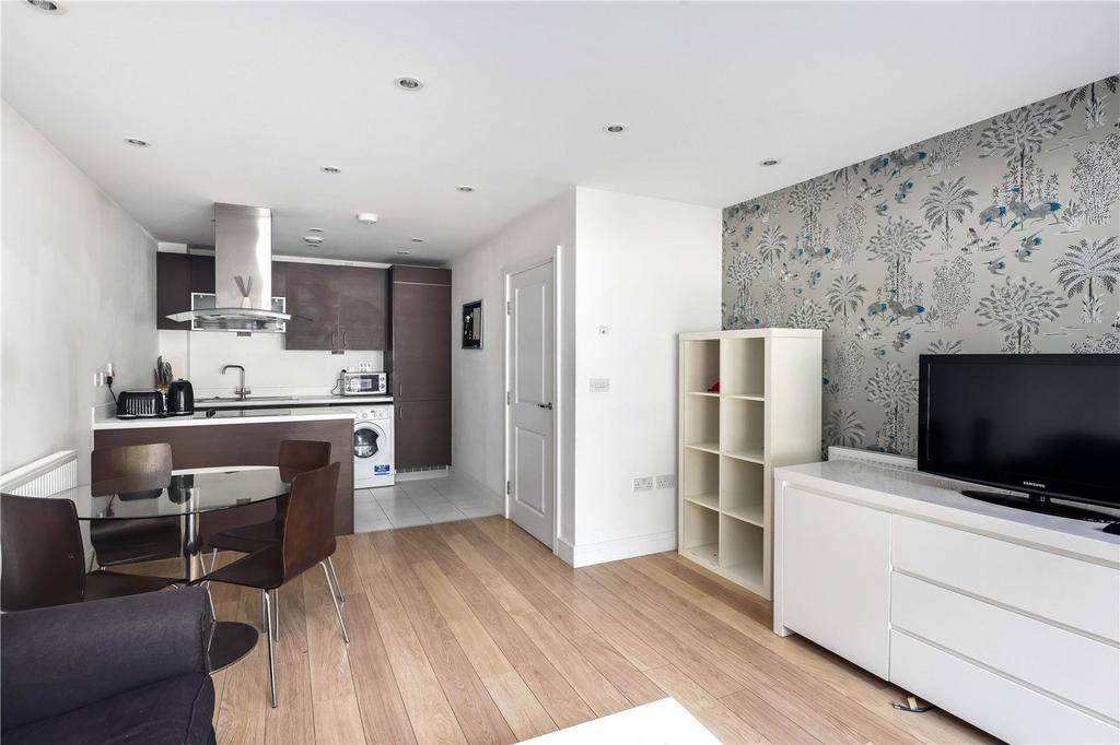 Living Room/Kitchen