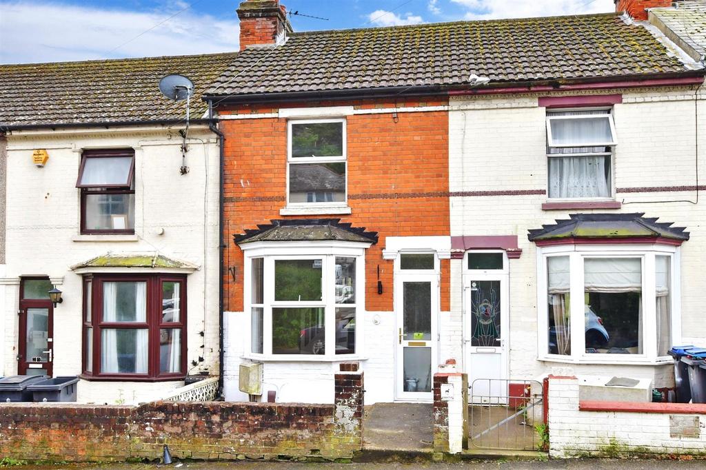 Noahs Ark Road, Tower Hamlets, Dover, Kent 2 bed terraced house for