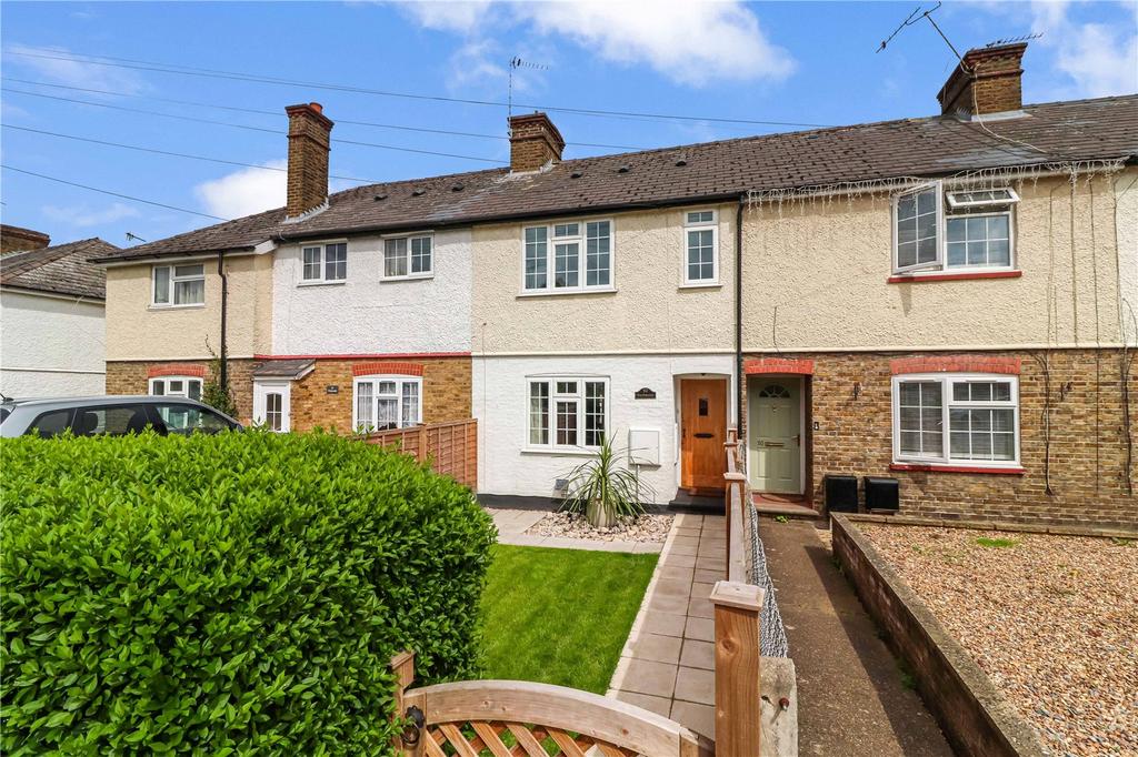 Waterside, Kings Langley, Herts, WD4 2 bed house for sale £499,950