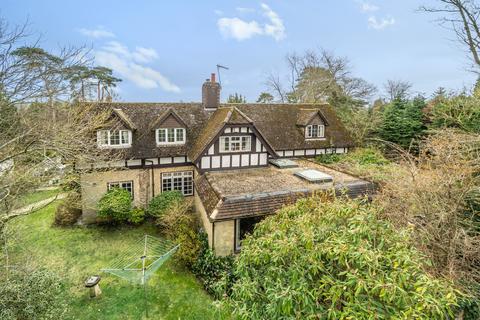 Whincroft Hazel Grove, Hindhead, GU26 6BJ