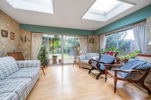 Whincroft Hazel Grove, Hindhead, GU26 6BJ
