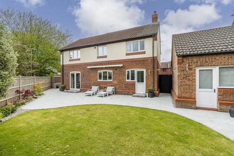 36 Barton Drive, Hamble, Southampton, SO31 4RE