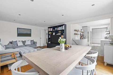 36 Barton Drive, Hamble, Southampton, SO31 4RE