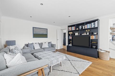 36 Barton Drive, Hamble, Southampton, SO31 4RE