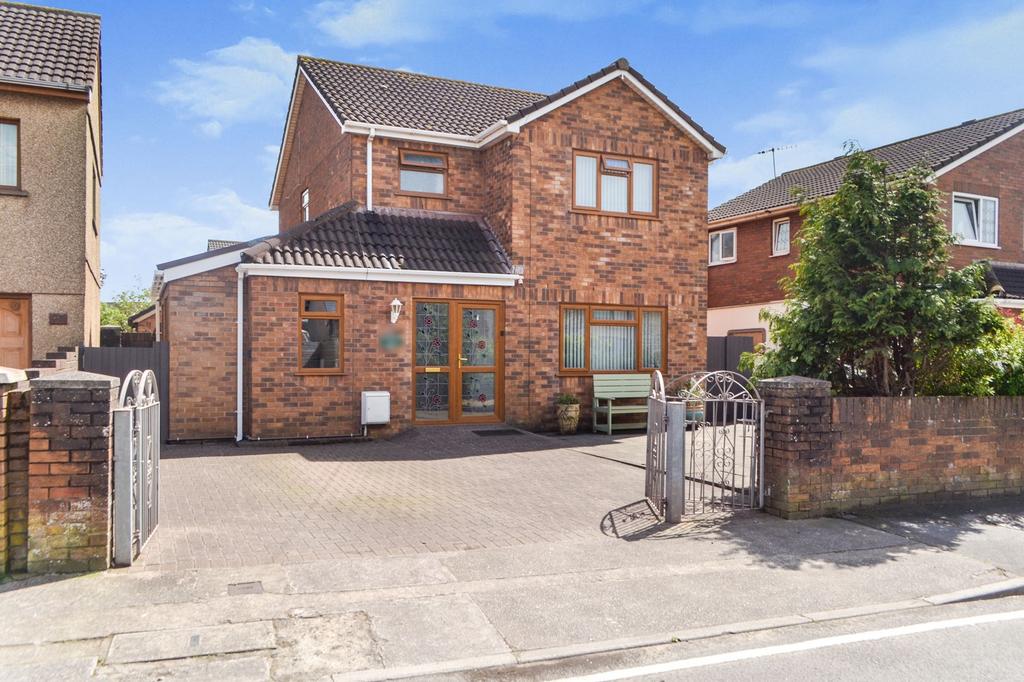 Darwin Road, Port Talbot, Neath Port Talbot. SA12 6BR 4 bed detached