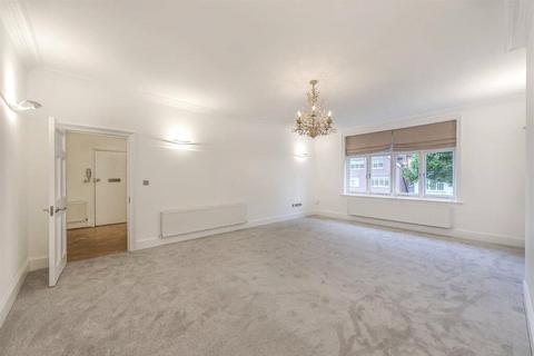 3 bedroom flat to rent, Bracknell Gardens, Hampstead, London