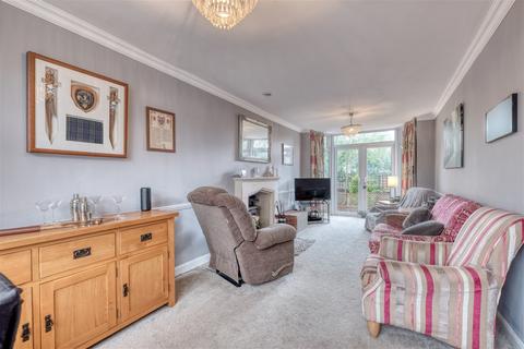 2 Dunard Road, Shirley, Solihull, B90 2HR