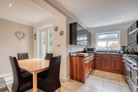 2 Dunard Road, Shirley, Solihull, B90 2HR