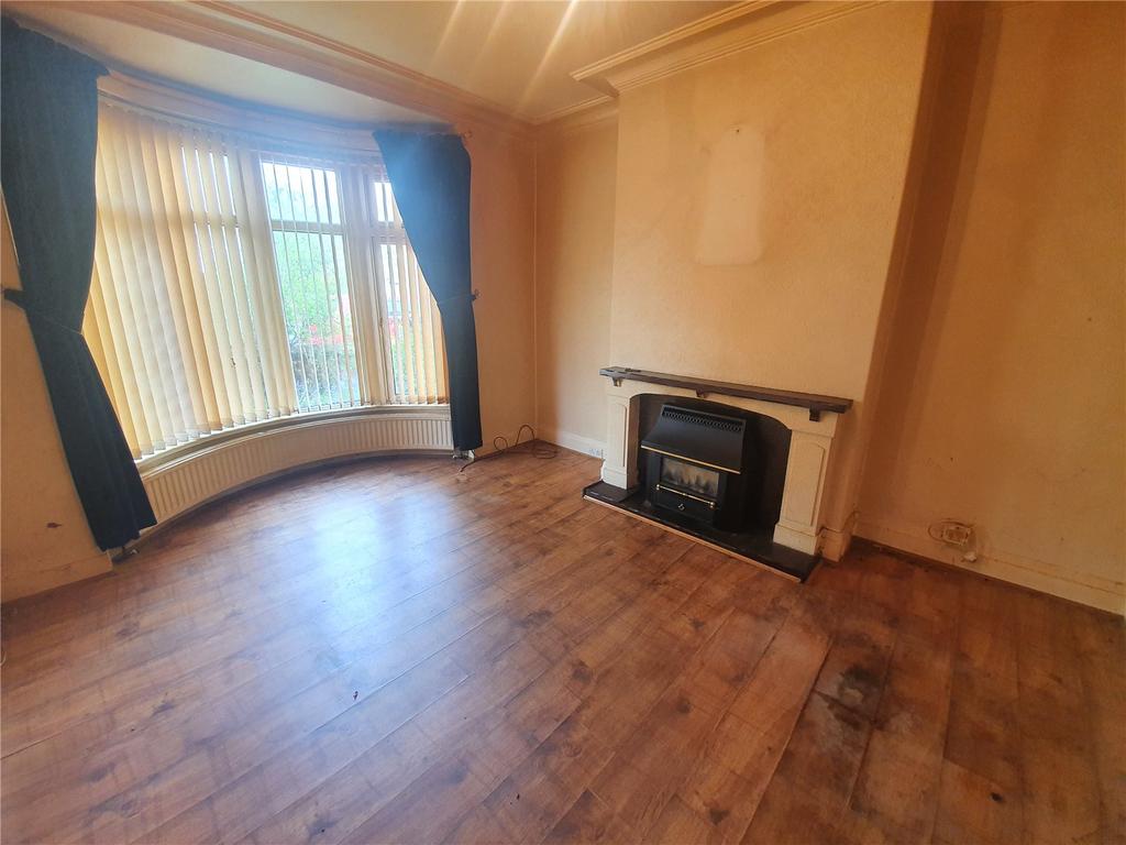 East Park Avenue, Blackburn... 3 bed semidetached house £155,000