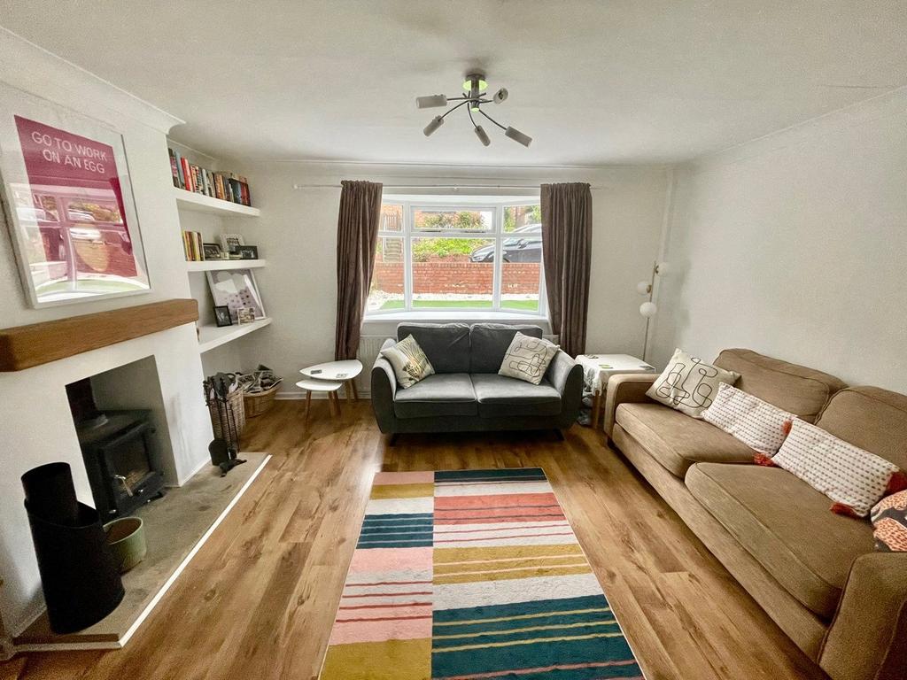 King Road, Horsforth, Leeds, West Yorkshire, LS18 3 bed semi