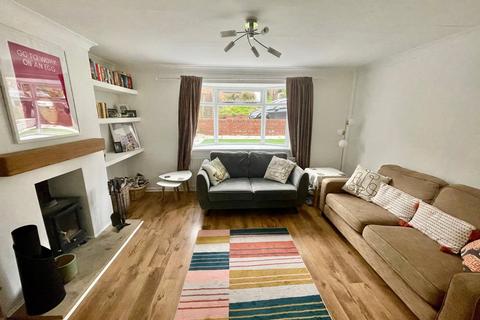 3 bedroom semi-detached house to rent, King George Road, Horsforth, Leeds, West Yorkshire, LS18