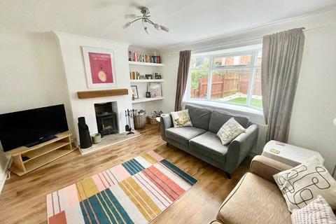 3 bedroom semi-detached house to rent, King George Road, Horsforth, Leeds, West Yorkshire, LS18