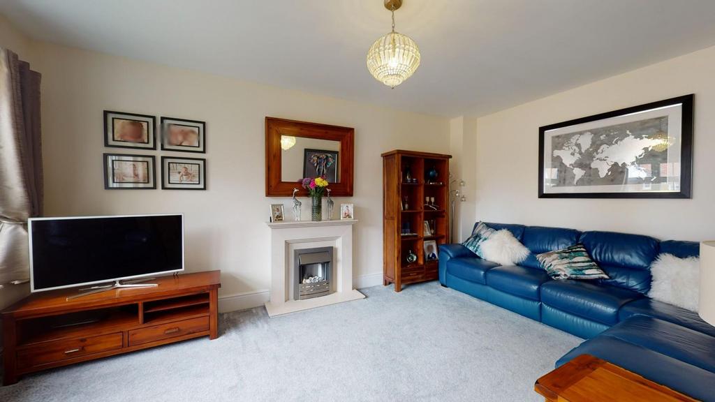 Lakeside Avenue, Faversham, ME13 4 bed detached house £460,000