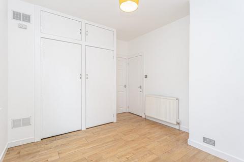 2 Abbey Road, Auchterarder, PH3 1DN
