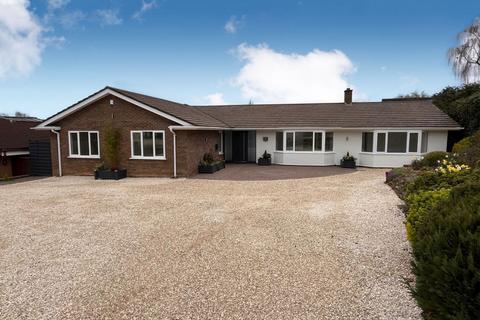 5 bedroom detached bungalow for sale, Neale Close, Weston Favell, Northampton NN3 3DB