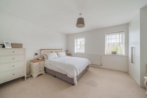 21 Erickson Gardens, Bromley, BR2 9FZ