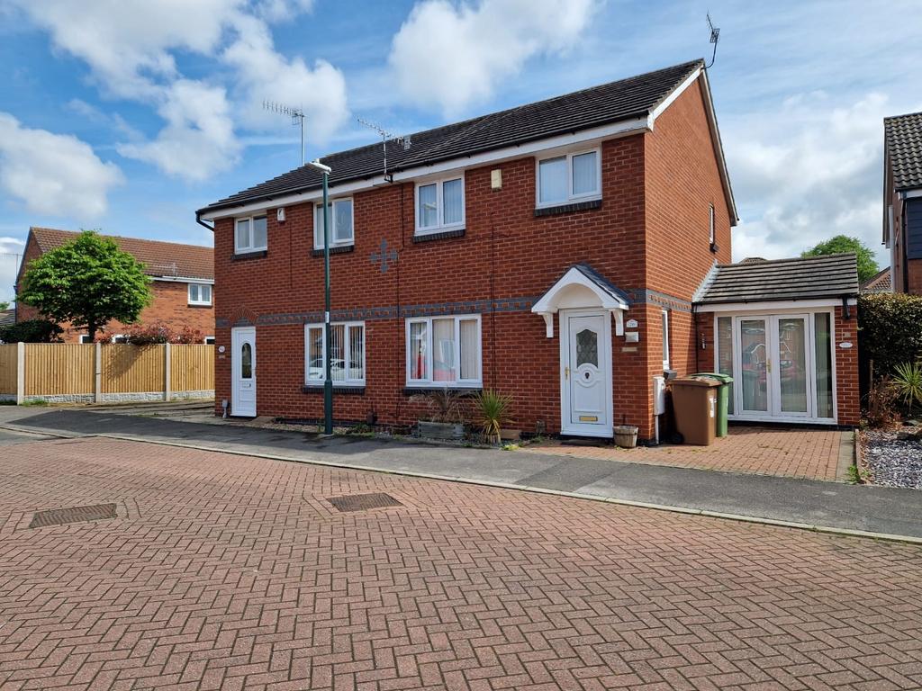 Japonica Drive, Nottingham, Nottinghamshire, NG6 8PU 3 bed semidetached house £1,250 pcm (£