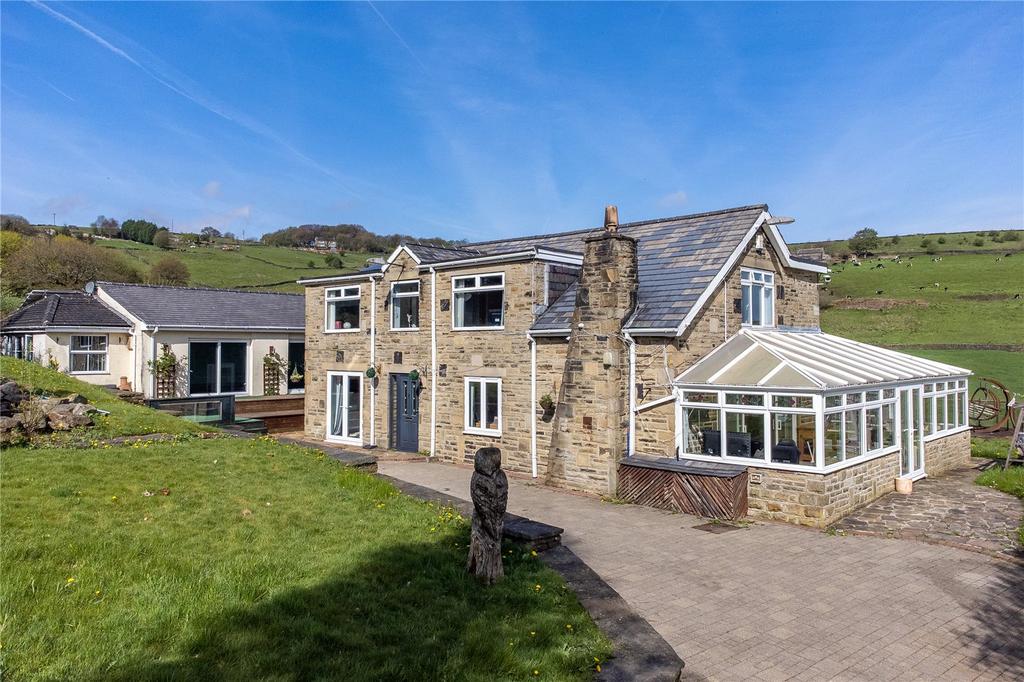 Steele Lane, Barkisland, Halifax, West Yorkshire, HX4 5 bed detached