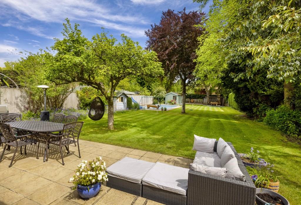 Hawthorn, Elmstead Road, West Byfleet, Surrey 5 bed detached house for