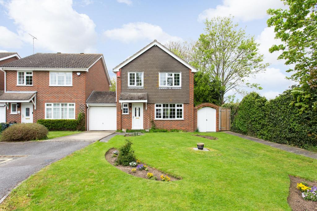Lichfield Avenue, Canterbury, CT1 3 bed detached house for sale £500,000