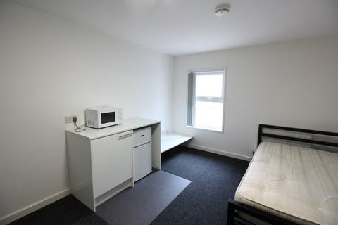 Studio to rent, Lower Dolcliffe Road, Mexborough