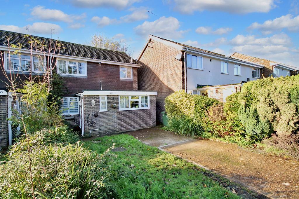 Storrington, Pulborough RH20 4 bed semidetached house for sale £375,000