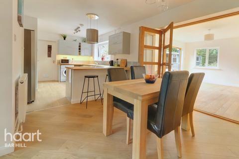 77 Barton Road, Comberton, Cambridge, CB23 7BS