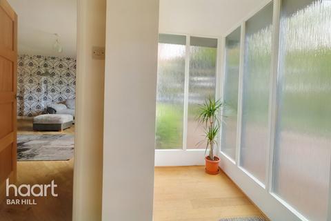 77 Barton Road, Comberton, Cambridge, CB23 7BS