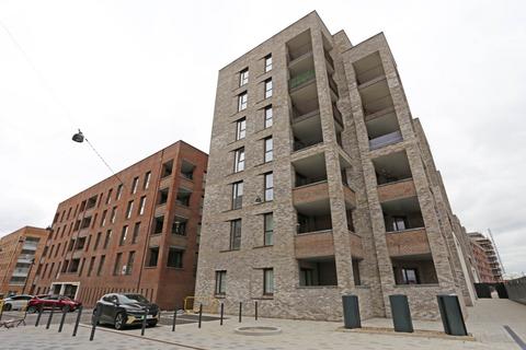 2 bedroom apartment to rent, Kings Hill, Barking, Riverside, IG11