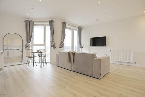 2 bedroom apartment to rent, Kings Hill, Barking, Riverside, IG11