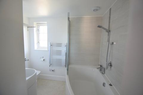 8 Clewer Avenue, Windsor, SL4 3QB
