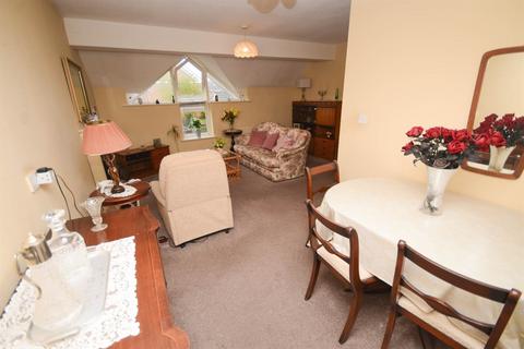2 bedroom flat for sale, Ingham Grange, South Shields