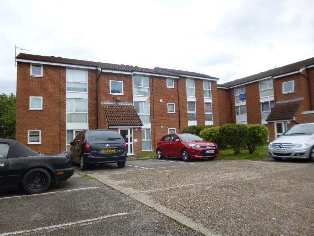 Berners Way, Broxbourne EN10 Studio £845 pcm (£195 pw)