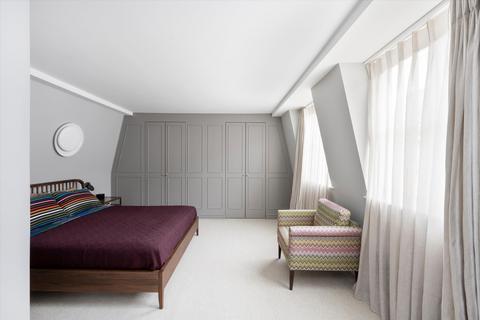 4 bedroom terraced house for sale, Coleherne Mews, Chelsea, London, SW10