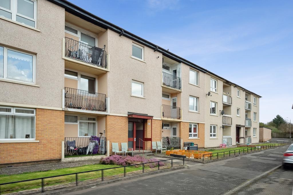 Archerhill Terrace, Flat 1/2, Knightswood, Glasgow, G13 4TA 2 bed flat