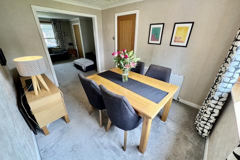 48 Crummock Gardens, Beith, KA15 2HE