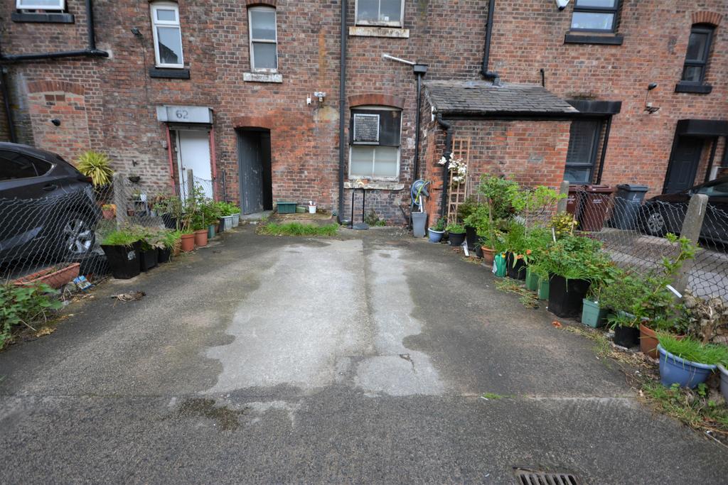 Rear Parking for 4 cars