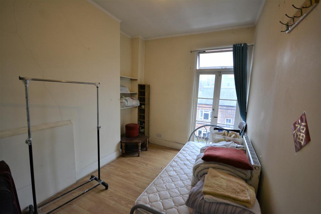 Rear Bedroom