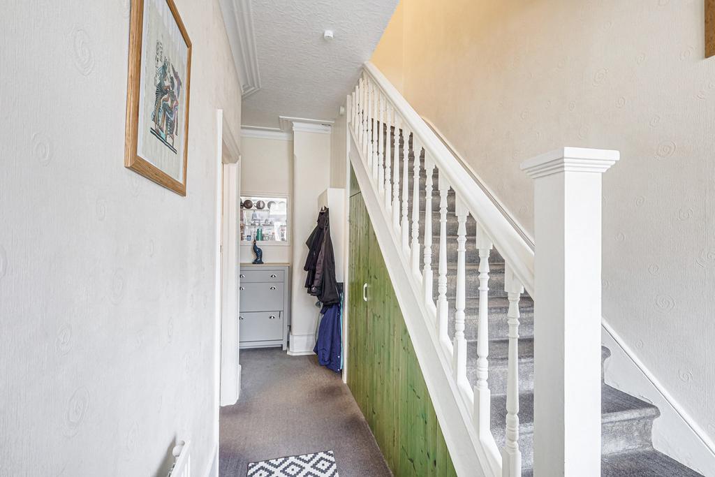 Westbourne Grove, Westcliffonsea, SS0 3 bed semidetached house for